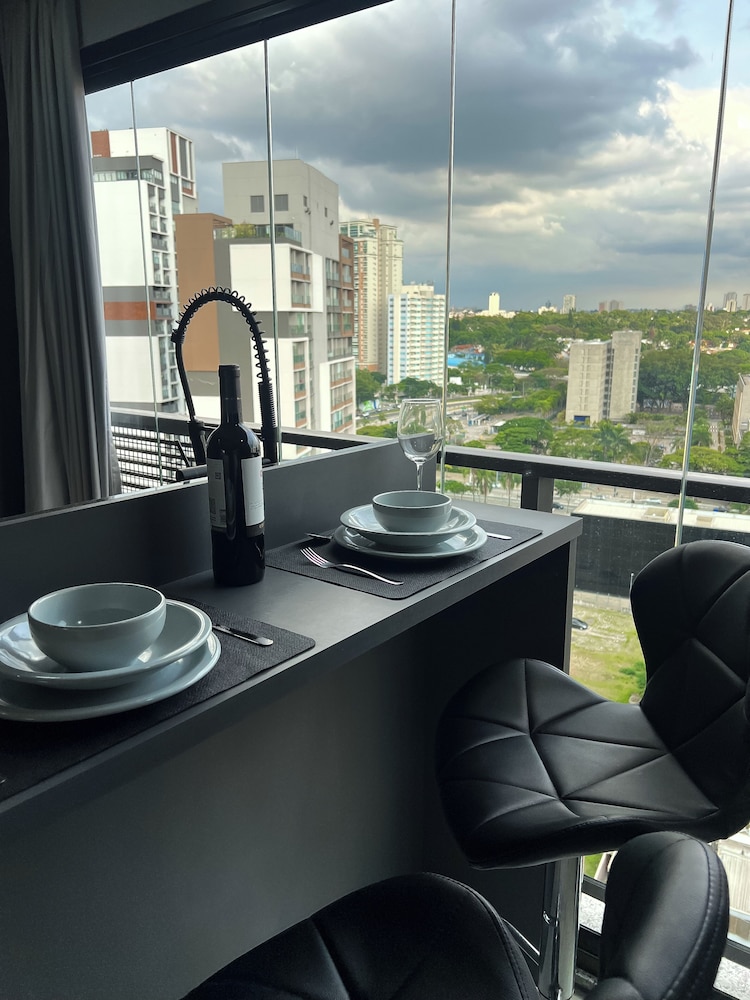 Studio Executivo 230m do metro Brooklin