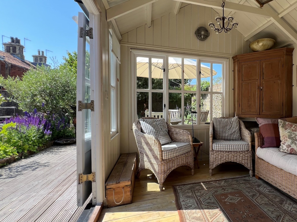 Beta Cottage