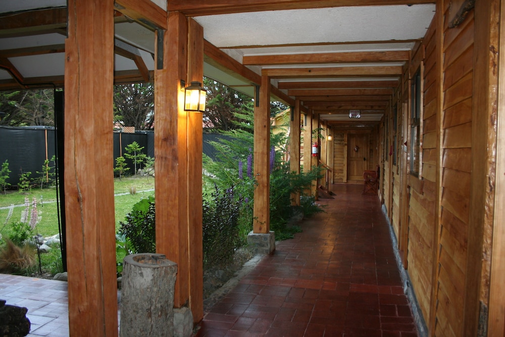 Weskar Patagonian Lodge