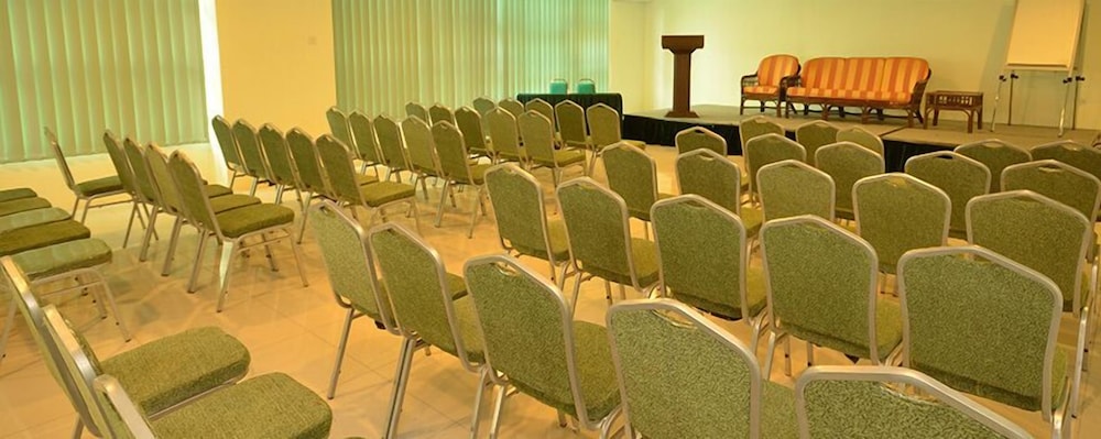 meeting & event spaces