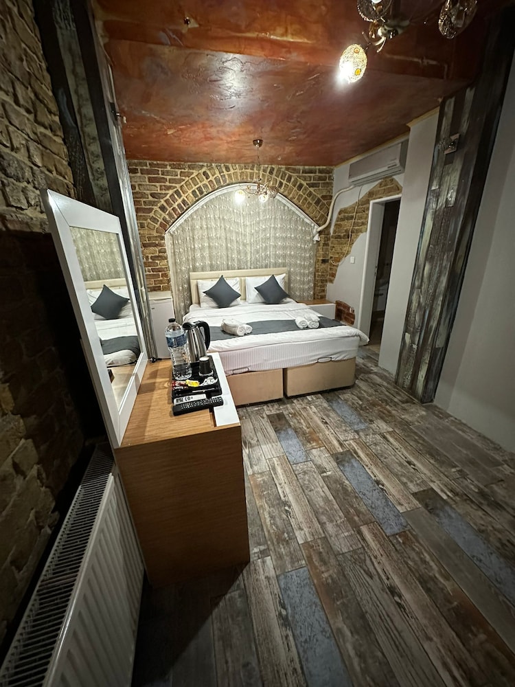 Rose Bouquets Otel - Image 12