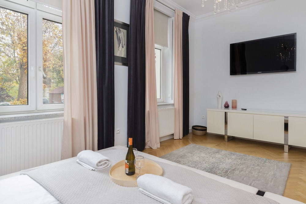 Parkowa Apartment Sopot by Renters view 3