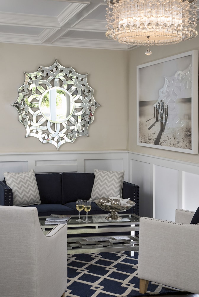 Shelter Island House