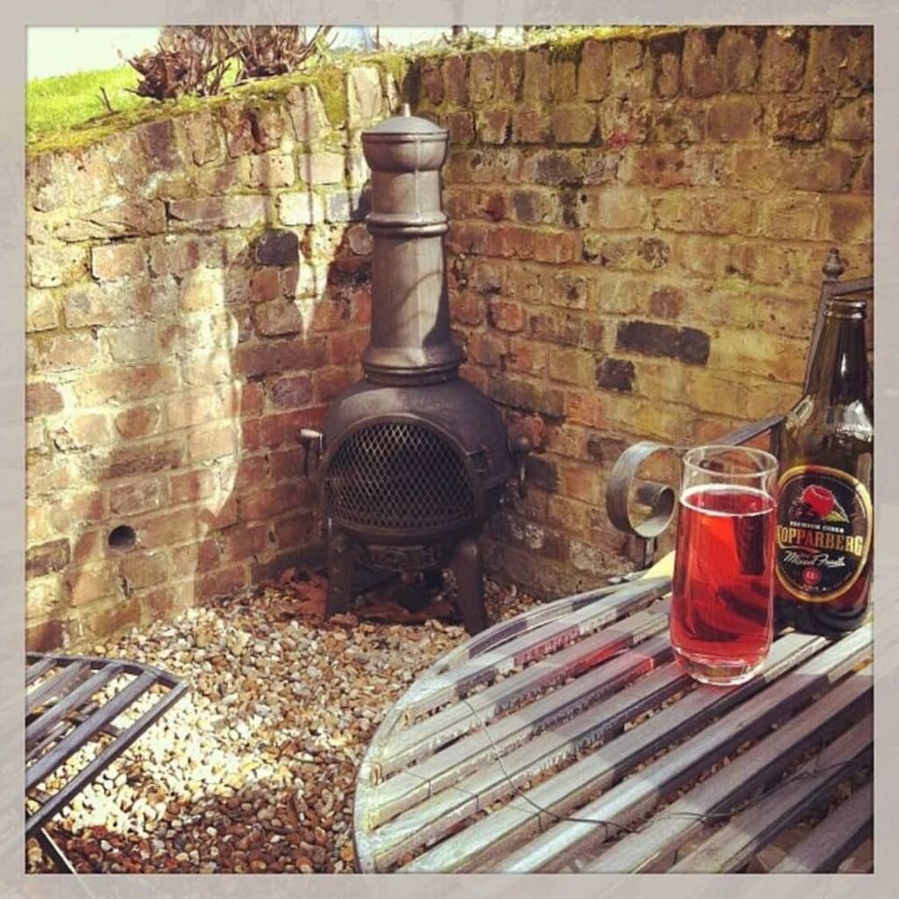 outdoor bbq area