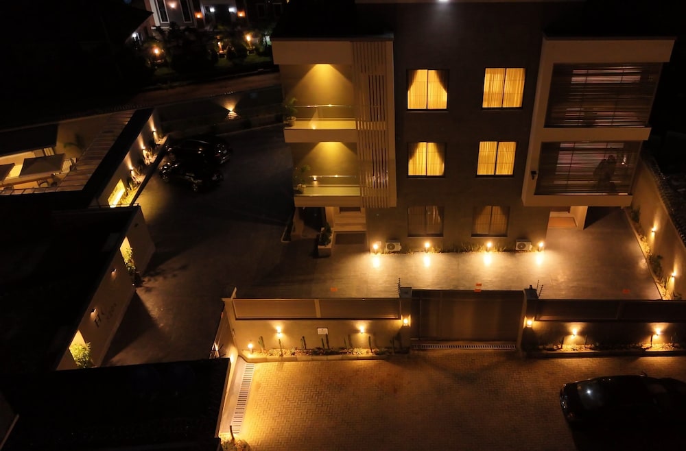 HOUSE 3204