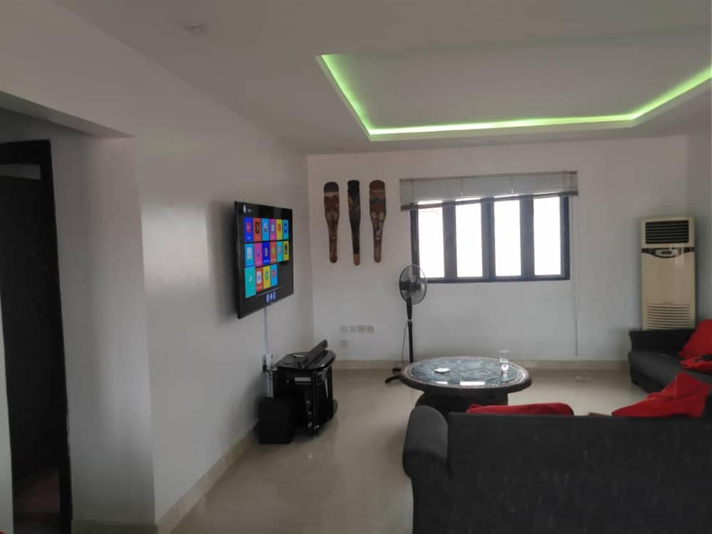 Cosy and Large Apartment in Lagos, Nigeria view 2