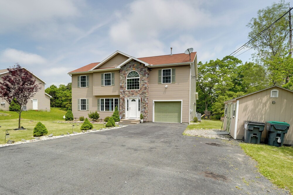 1 Mi to Lakes: Family Pocono Home w/ Fire Pits!