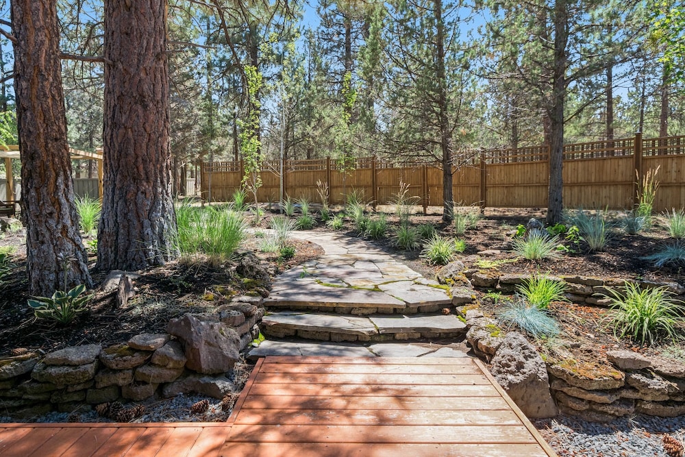 Big Bear Home features Private Entrance and Patio with Fire Pit by RedAwning