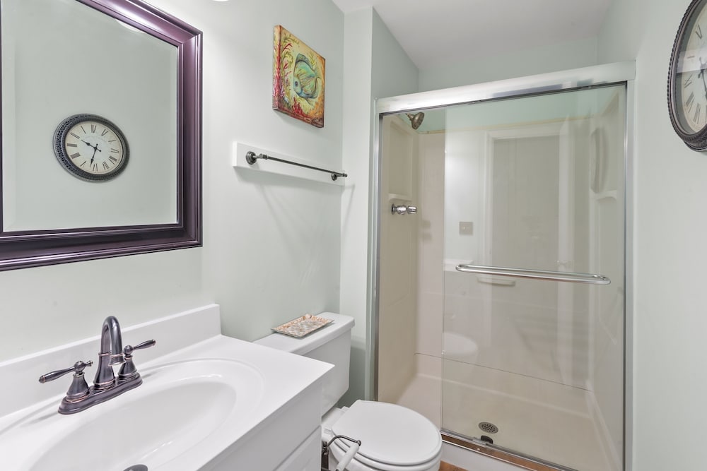 Sea Cloisters 102f 2 Bedroom Condo