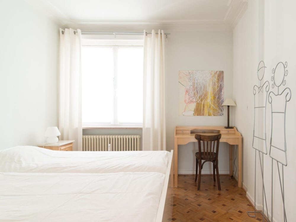 Charming Apartment Near the Beach