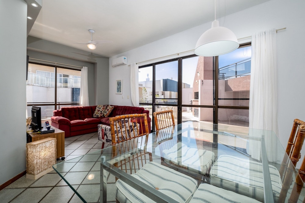 Beira-sea Condominium in Ingleses Norte - POR