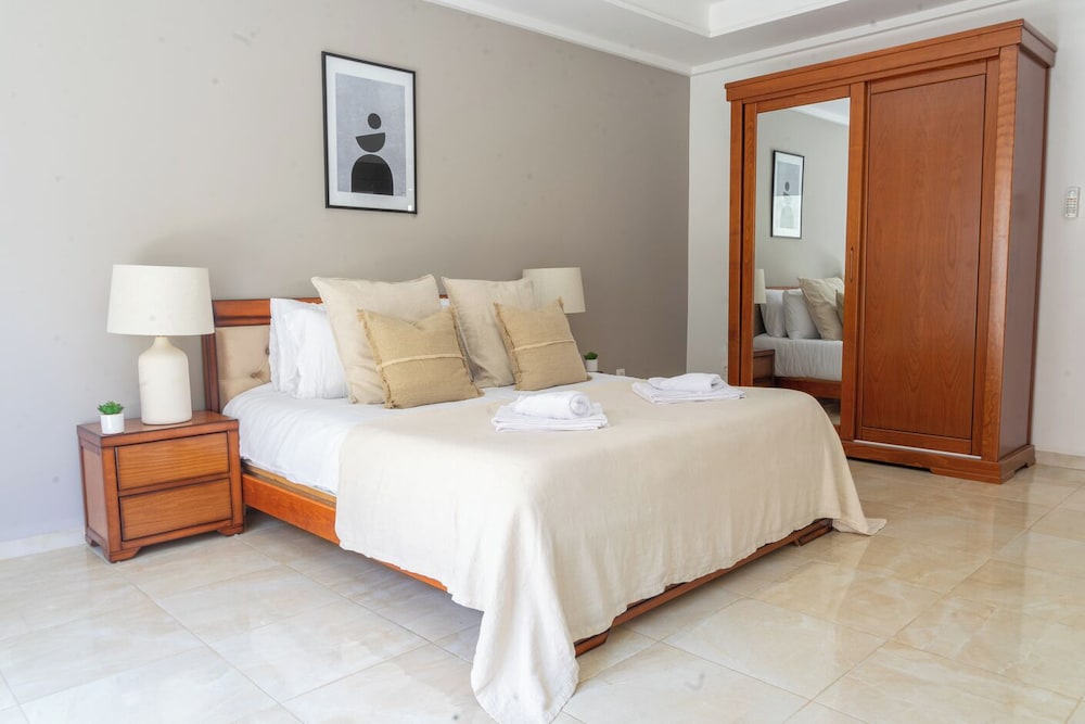 Luxueux Appartement à Bir Mourad Raïs
