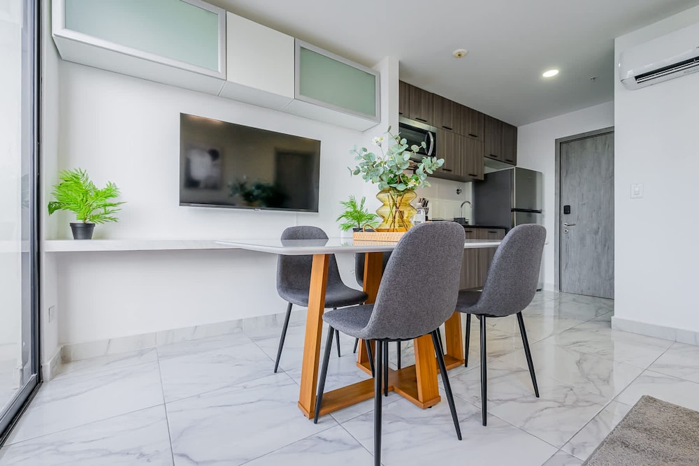 w Elegant 1BR w Bay View in Calle 50