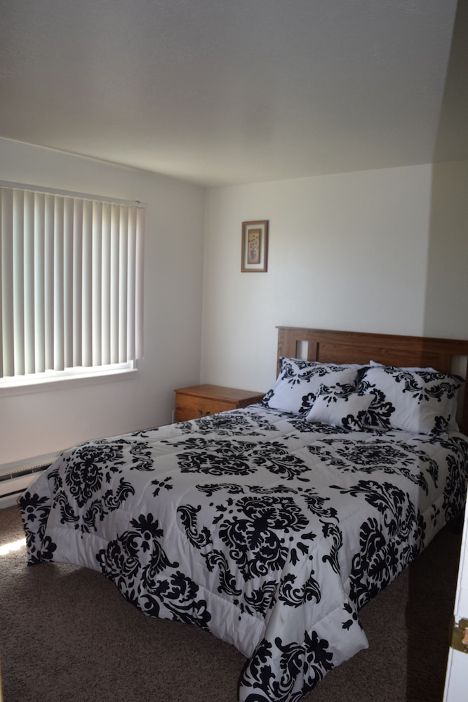 Rawlins Vacations - Mactavish Court Townhomes - Property Image 9