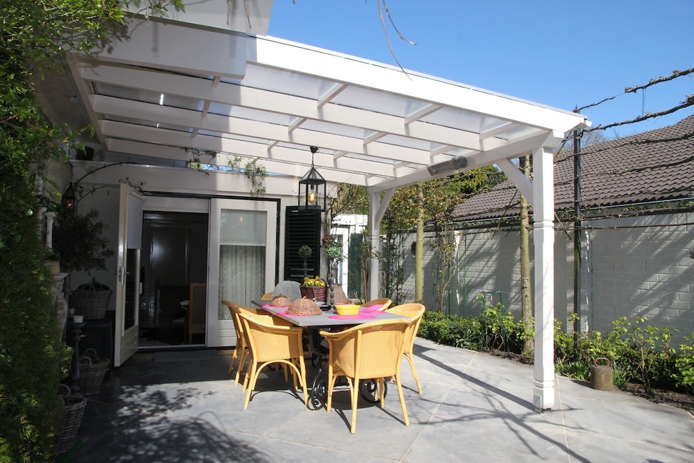 Studio Near Heiloo Woods and Egmond Beach