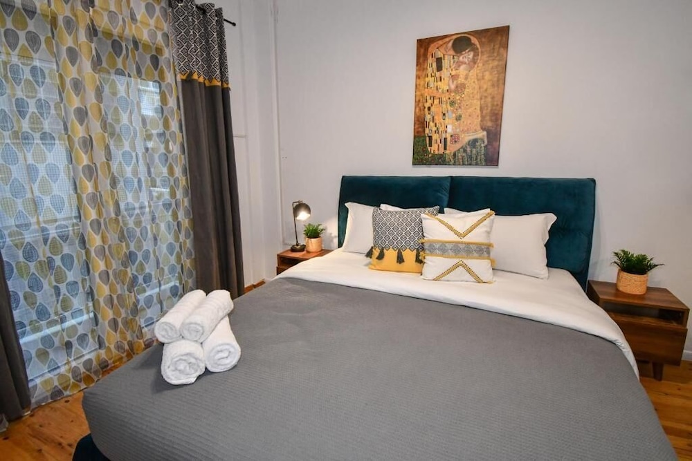 Porto Sea View Apartments - D. Gounari 5