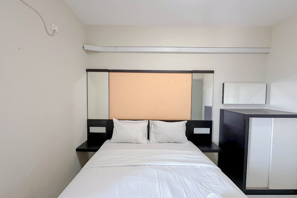 Strategic 2Br Apartment Near Its Campus At Dian Regency