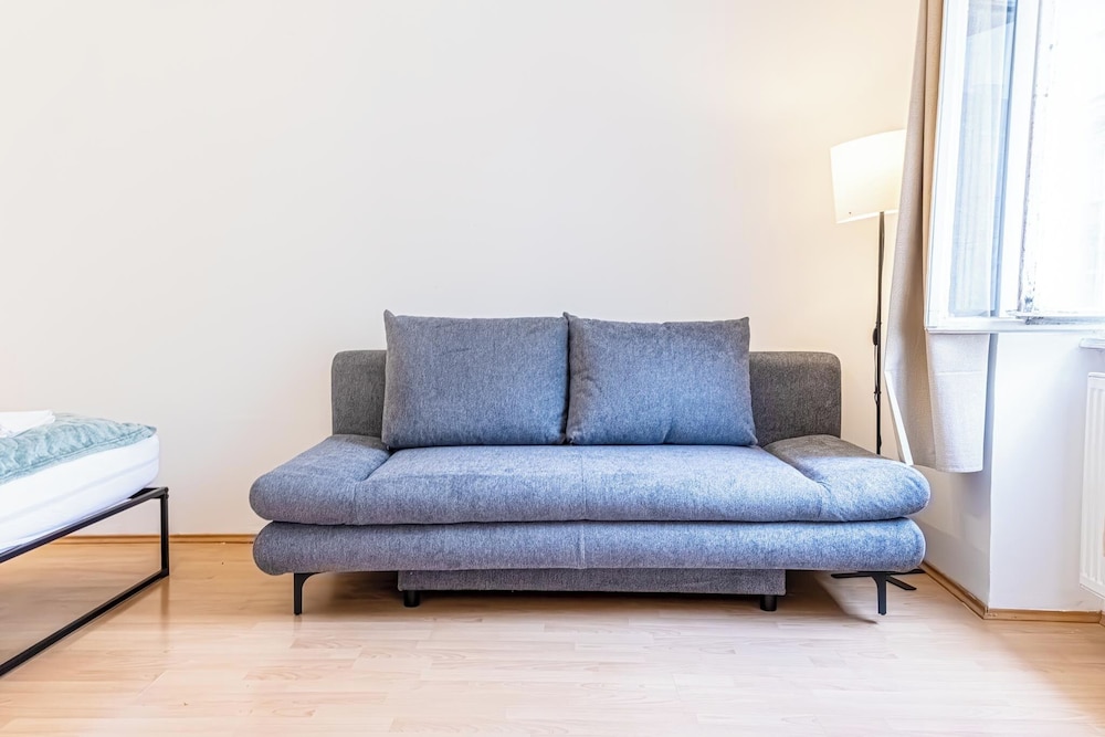 Family 2BR Stay Near Stadthalle