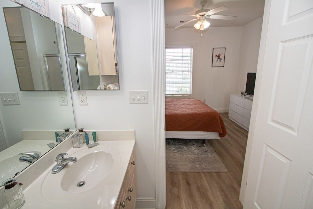 Magnolia Pointe Magnolia Lake 4827-301 3 Bedroom Condo