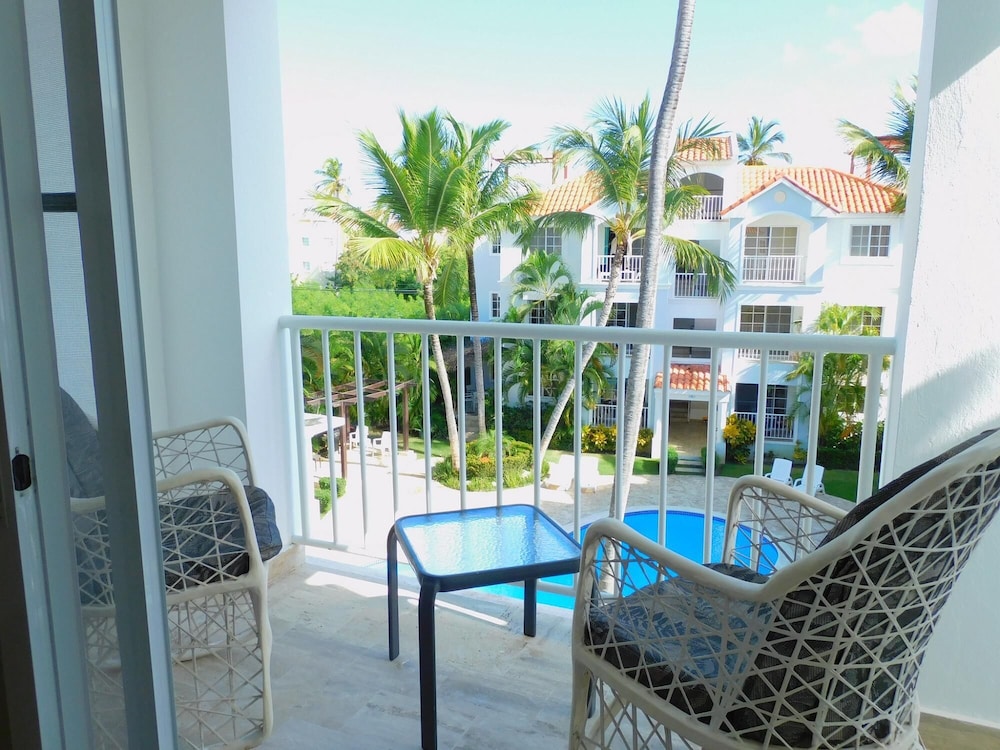 Penthouse With Private Roof Walkin Distance TO LOS view 4
