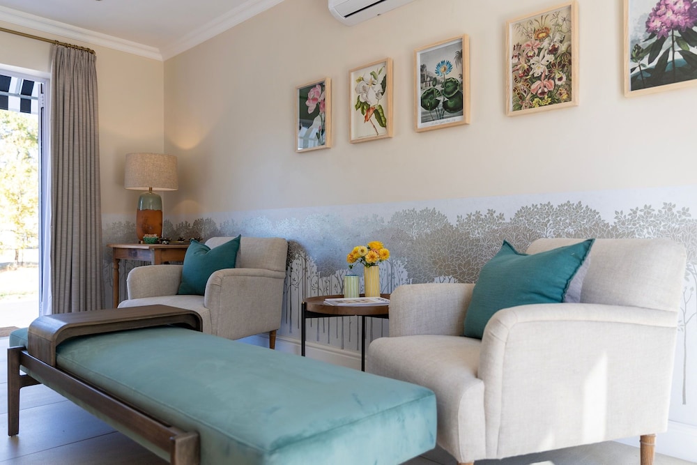 Lemoenkloof Boutique Hotel view 2