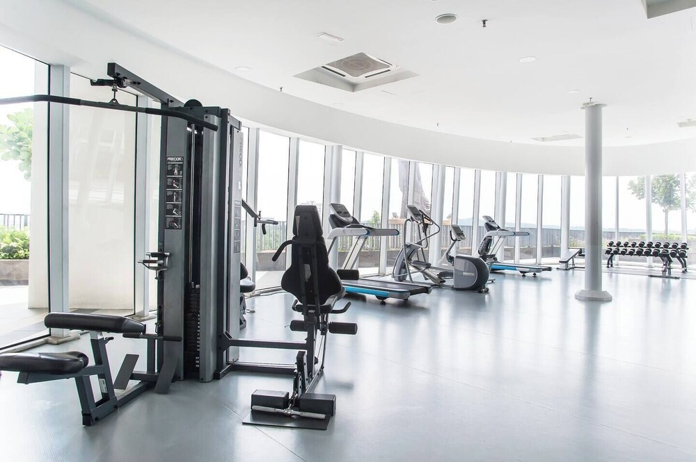 ICity Luxury Condo by Smarthome
