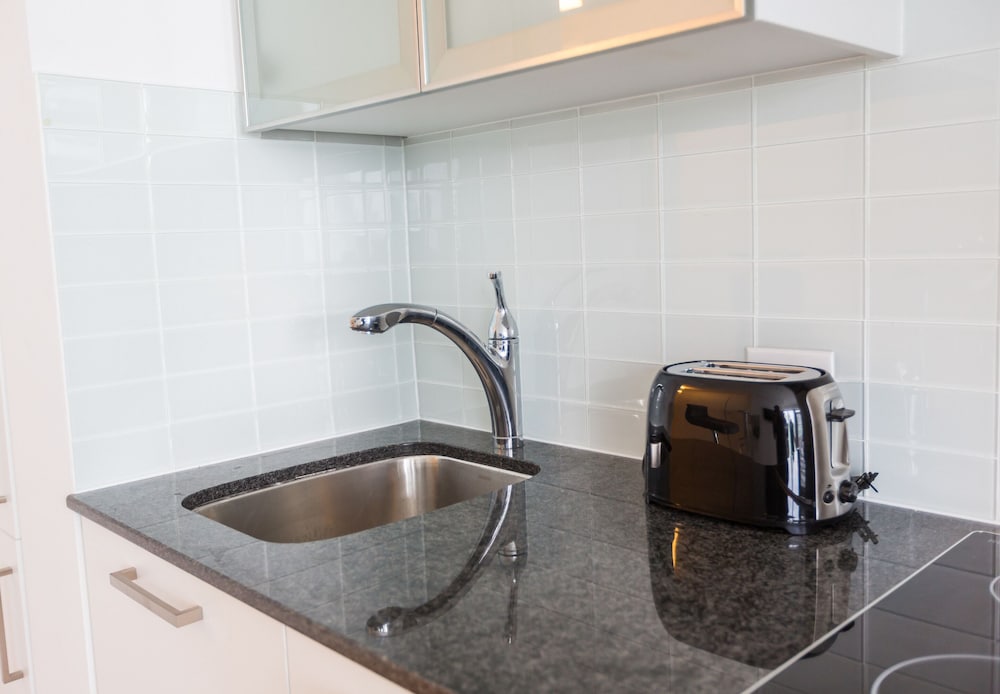 Downtown-CN Tower-Jays - Image 5