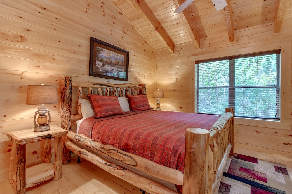 Lover's Hideaway by Jackson Mountain Rentals view 2