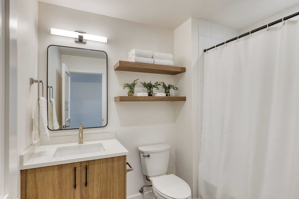 2 Units Minutes to Downtown Bend Hot Tub 1208 Skyline Ranch by Avantstay