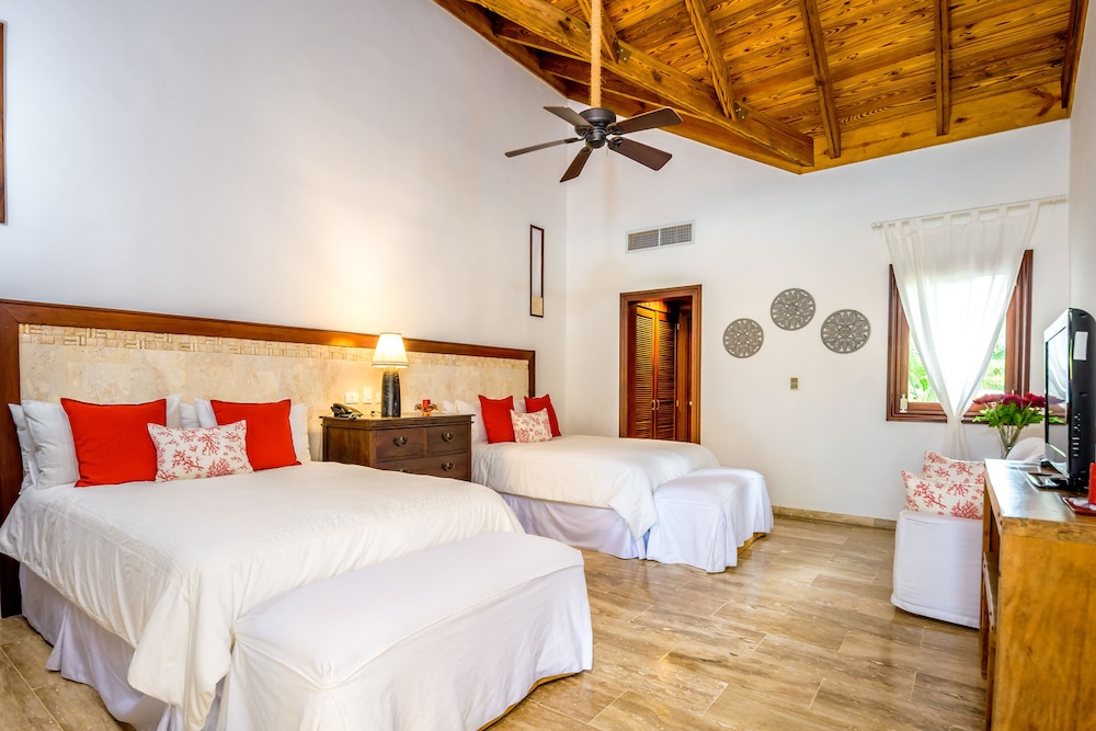 Luxurious Casa de Campo Villa for up to 12 people view 4