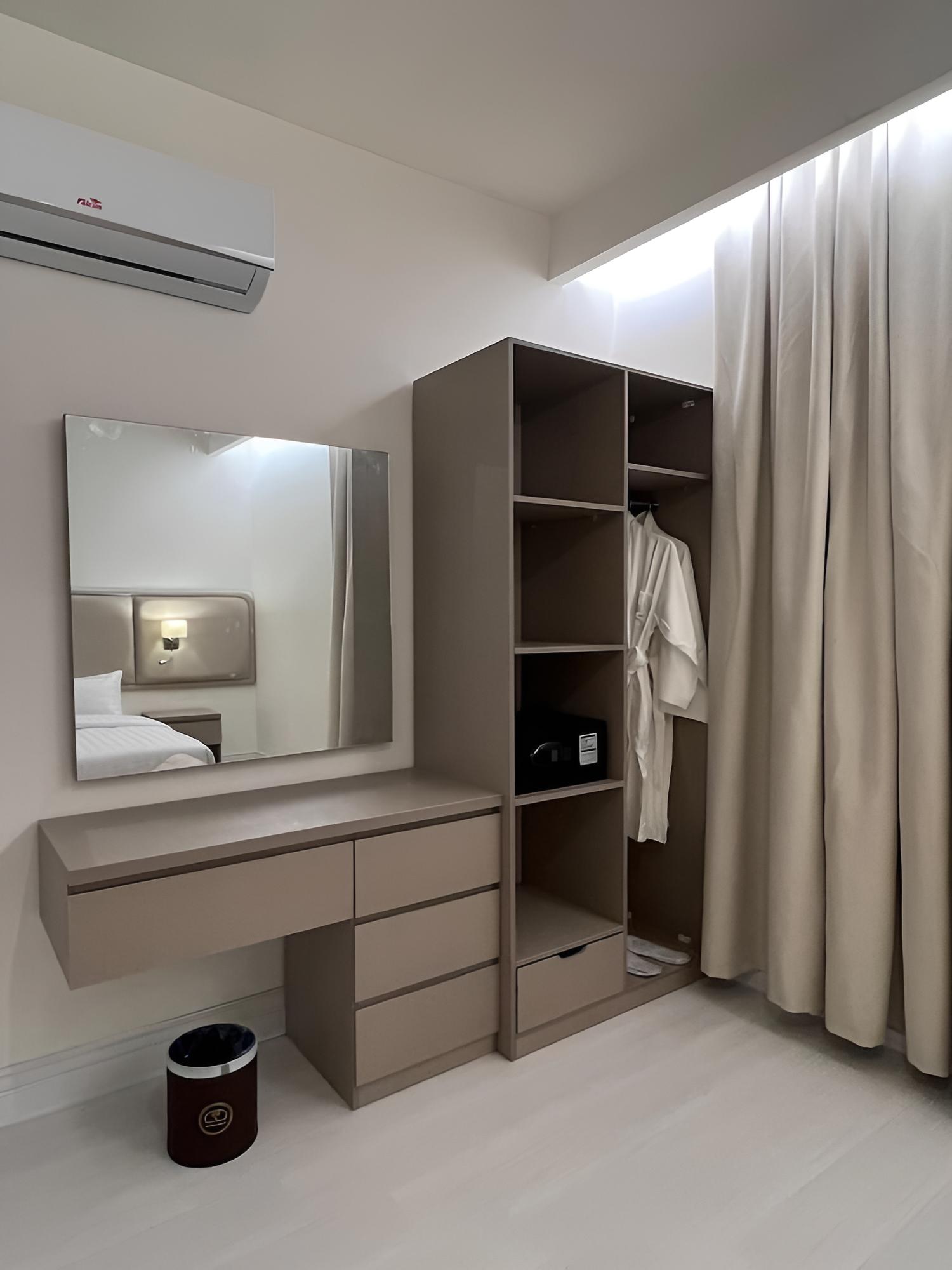 RITAJ HOTEL SUITES