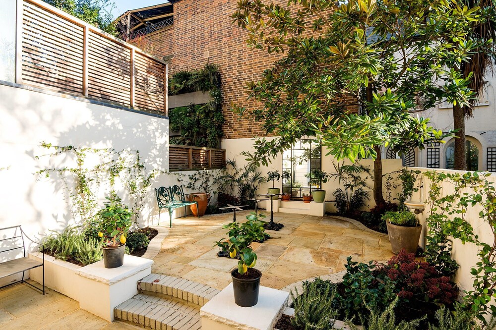 Belgravia Beauty - by Out of Office Lifestyle