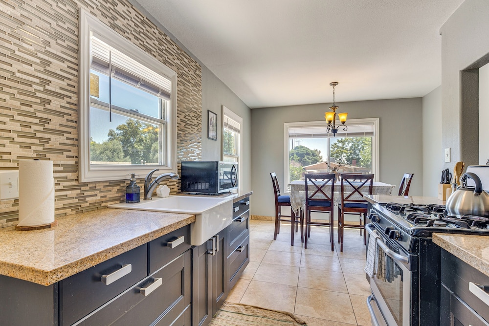 4 Mi to Csusb: Updated Home Near Shops & Eats