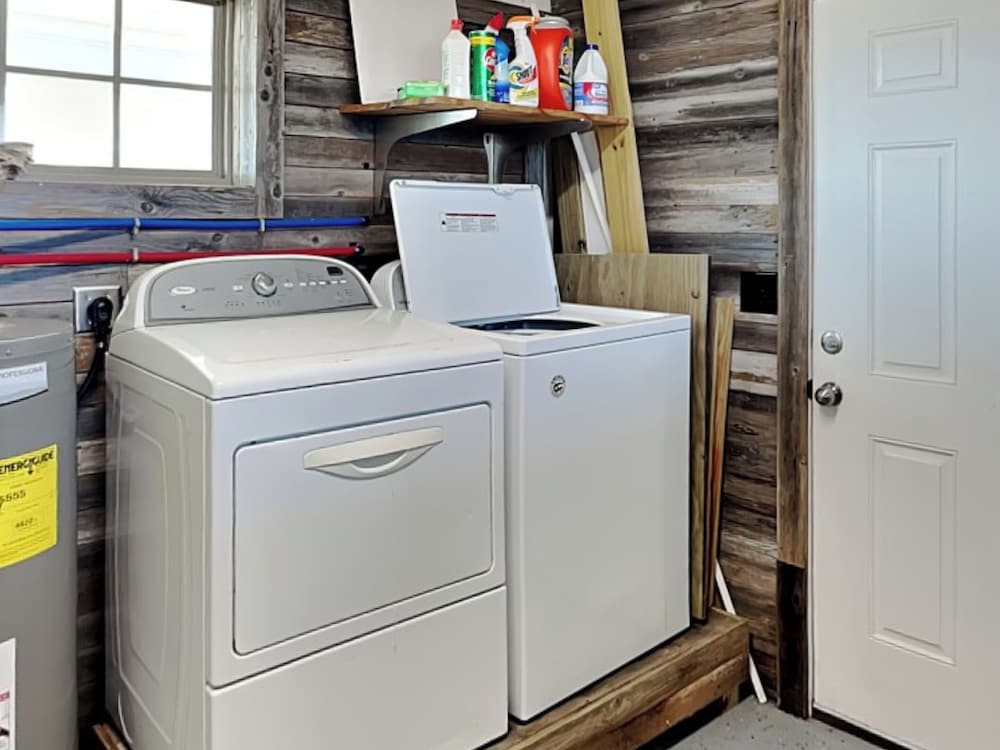 Aransas Bay Getaway by Miss Kitty’s