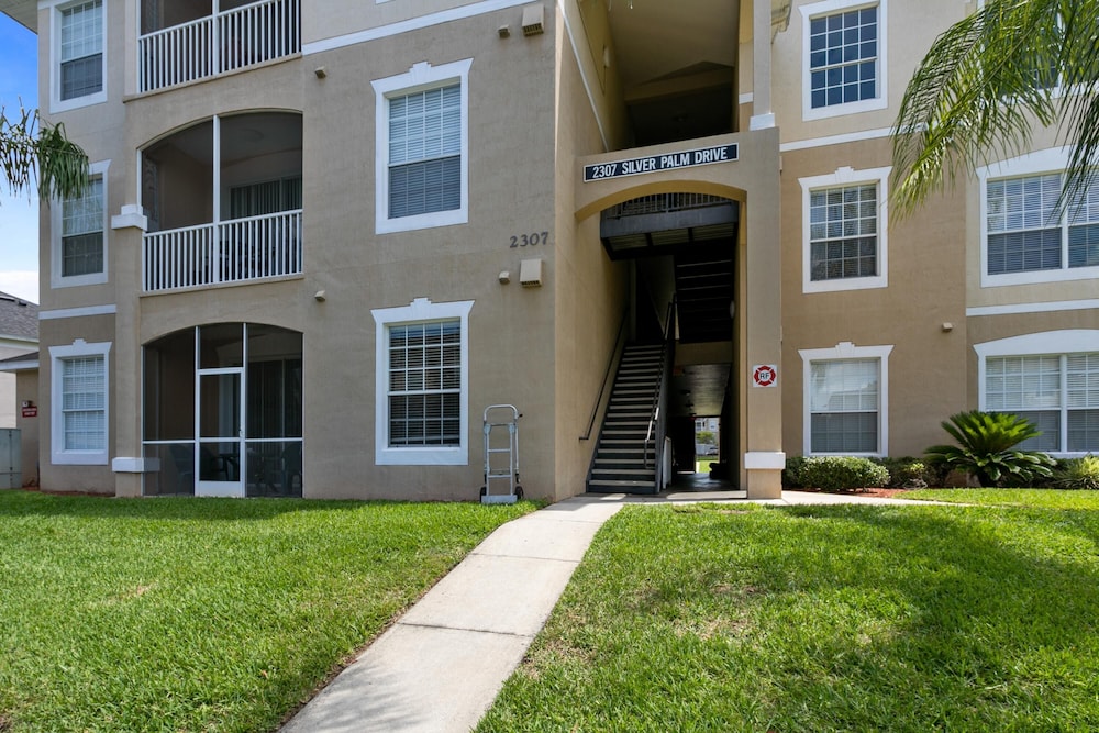 Close to Disney Condo 3 Bed 2 Bath view 5
