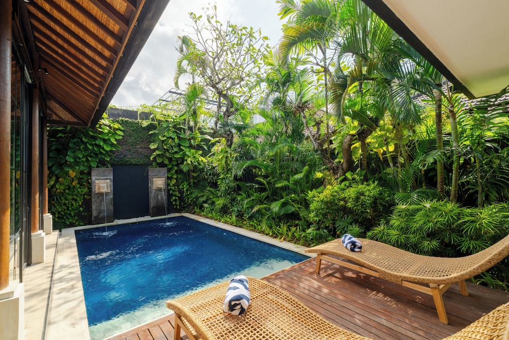 Villa Boholuma by Pertama Management