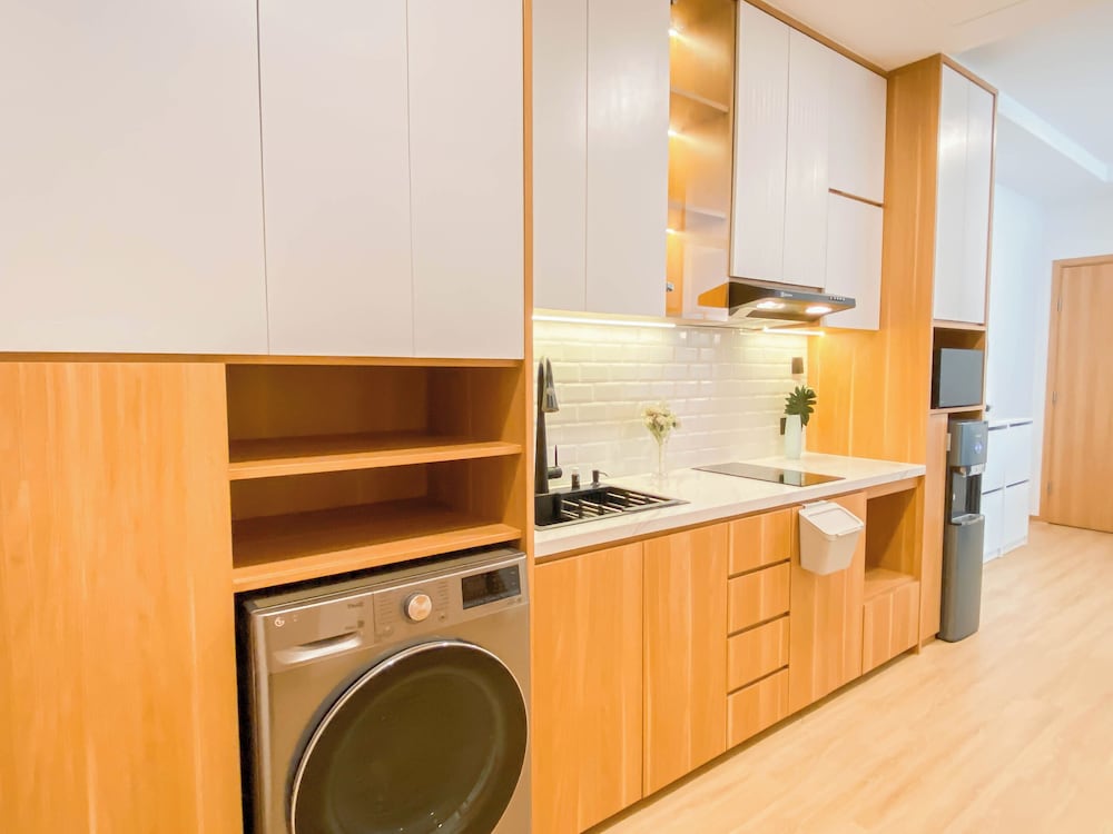 Best Choice 1Br With Extra Room Apartment Thamrin Residence