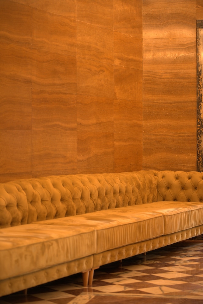 2115 Boutique Hostel