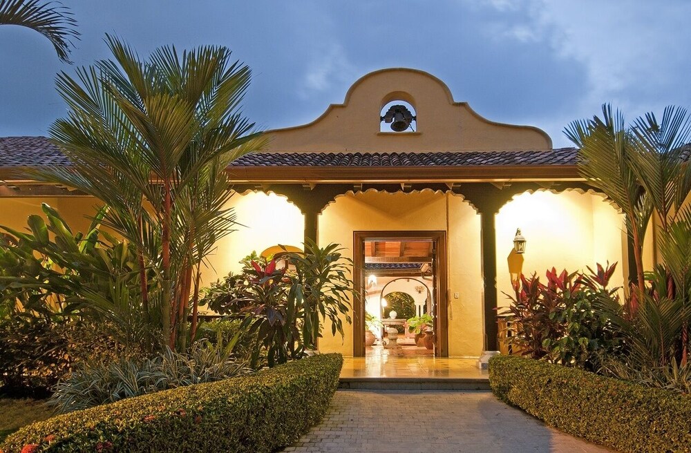 Casa Campana: 9BR Luxury Villa at Los Suenos Resort by RedAwning