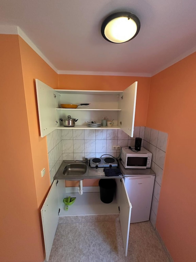 2-Rent Group Hostel Apartments HAN53
