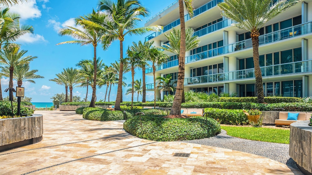 Luxury Vacation Rentals at Carillon Wellness Resort by LRMB