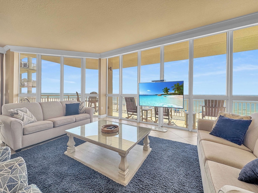 Oceanfront Luxe Pool + Beachfront Free Golf