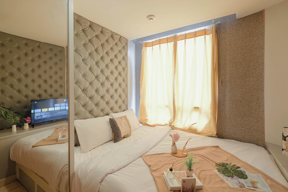 2Br Apartment Connected To Mall At Cinere Bellevue Suites