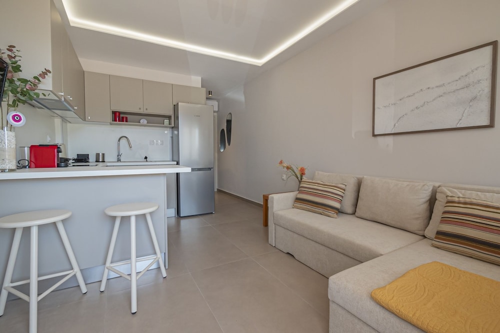 Amico Suites 2 by Rentals Pro - Nea Moudania