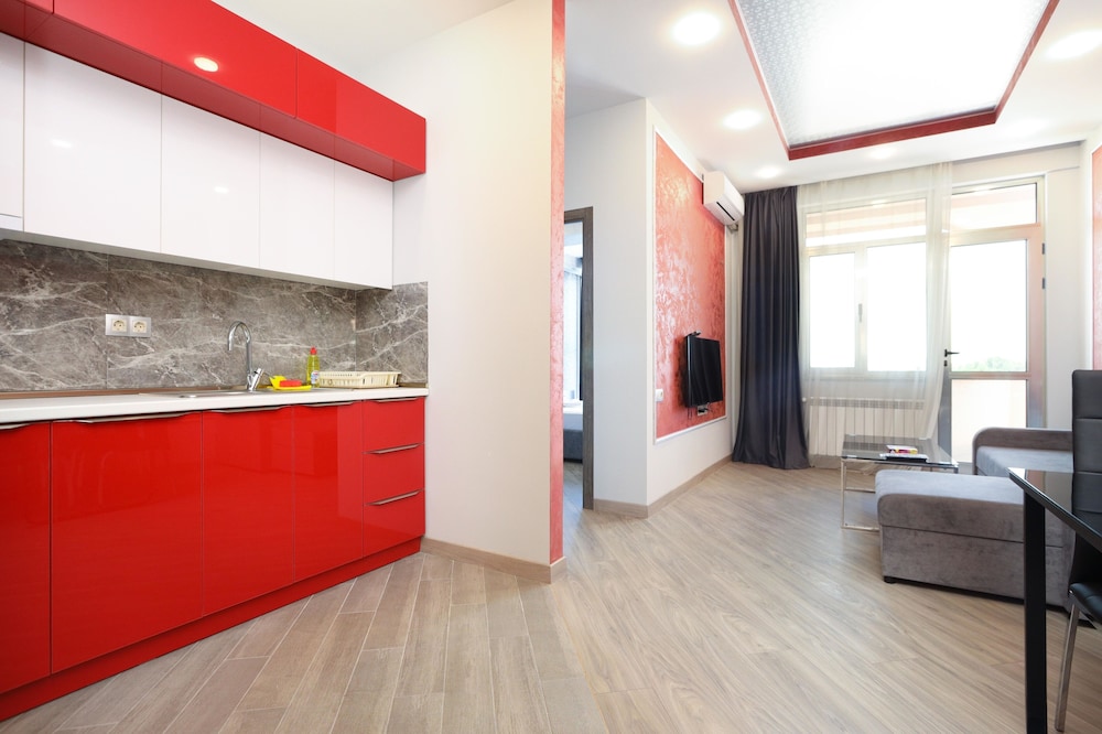 Stay Inn next to Dalma Mall