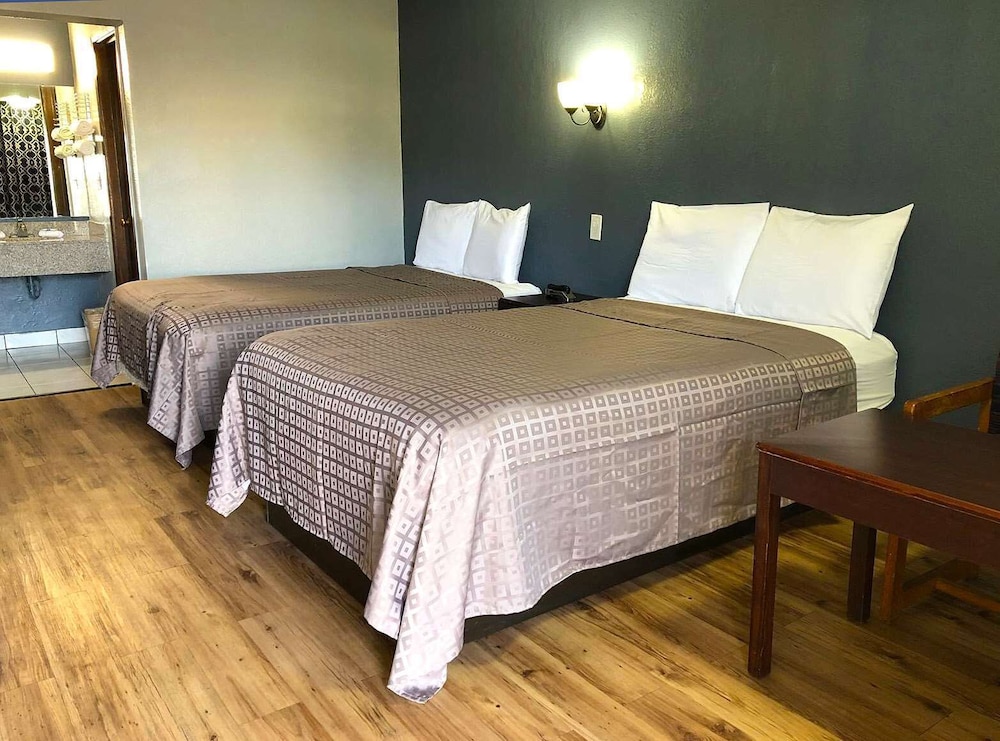 Americas Best Value Inn Garland Dallas - Property Image 6