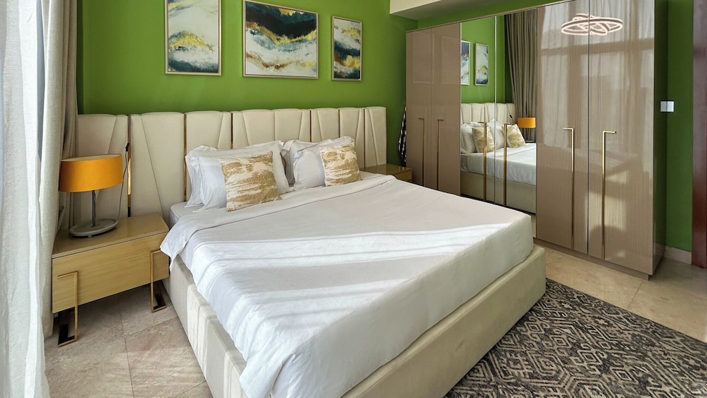 1BR Penthouse in Millenium Binghatti