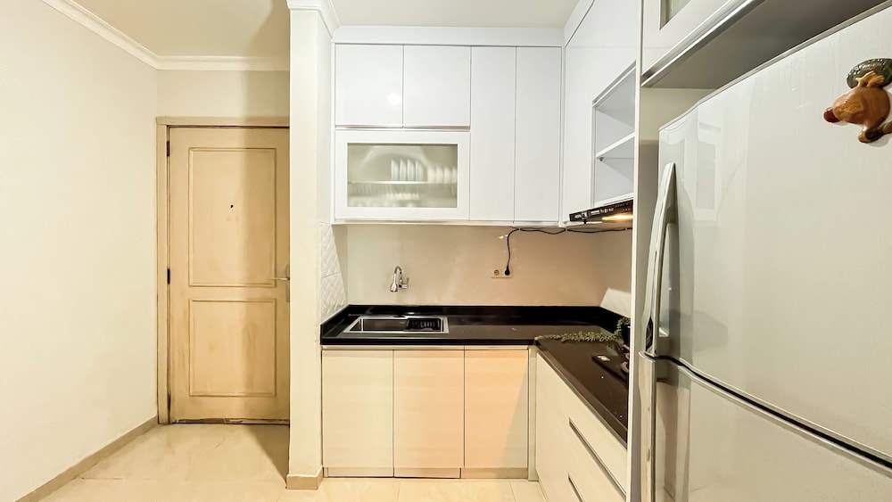 Warm And Nice 2Br At Permata Senayan Apartment