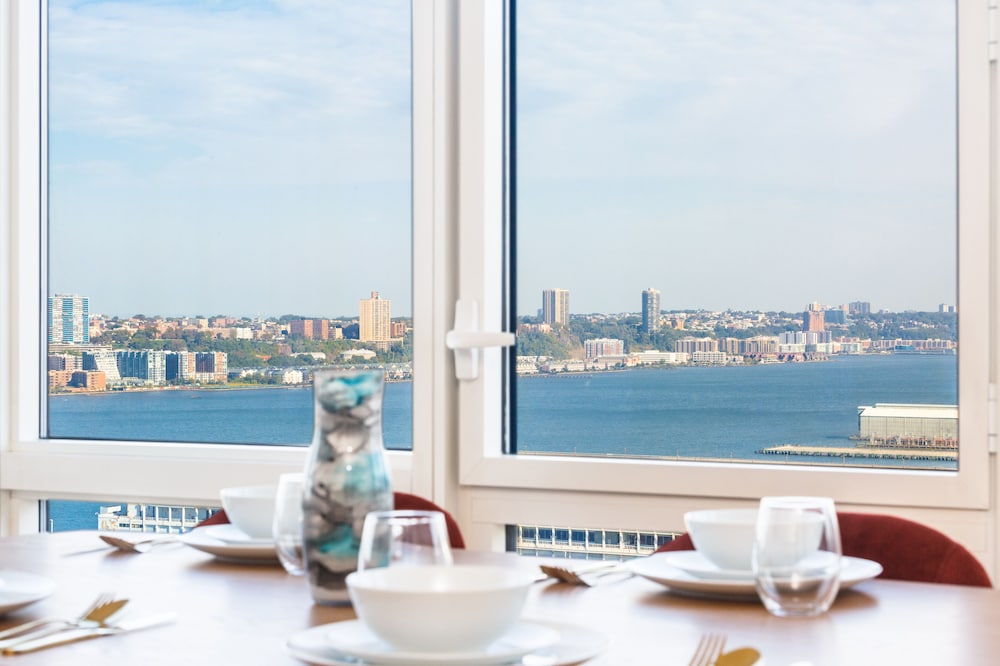 Ny Finest Luxury Apartment