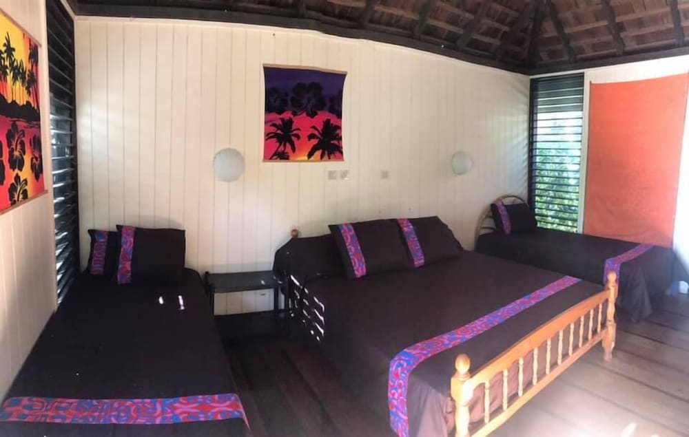 Fare Club - Moorea view 3